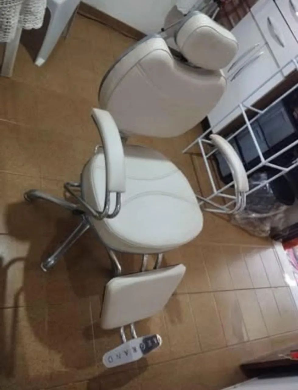 Vendo cadeira Hidráulica semi-Nova  - Foto 5