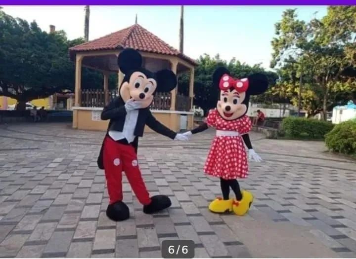 Vendo dois Bonecos  - Foto 2