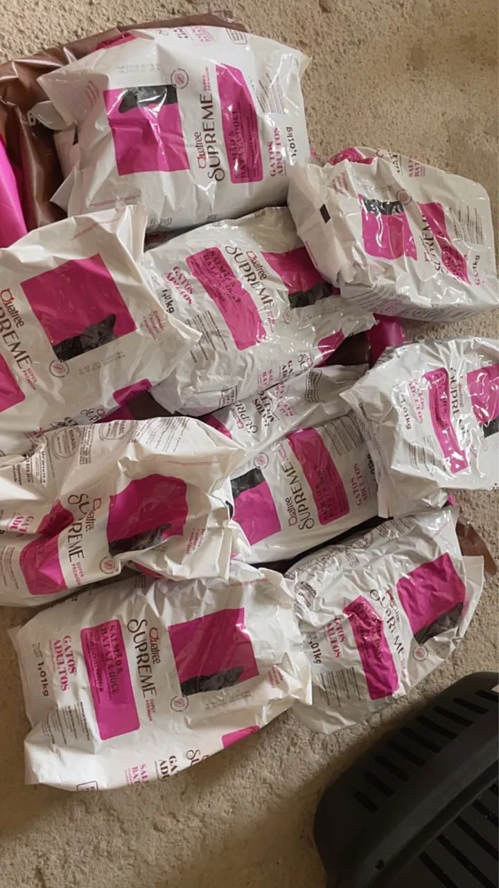 Quatree supreme gatos ( salmão e batata doce) pacote 1kg