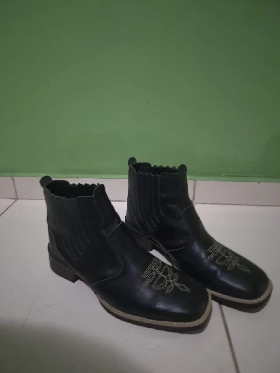 Bota nº 42 - Usada apenas 1 vez! - Foto 2
