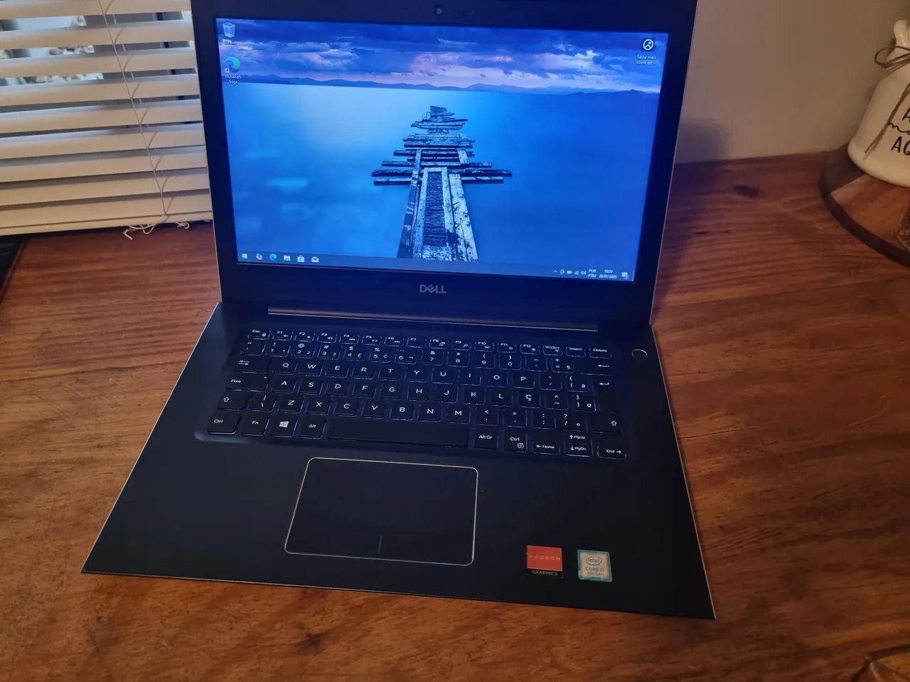 Notebook Core i7 8th Placa radeon 530 2GB 240GB SSD 8GB - Bateria nova 