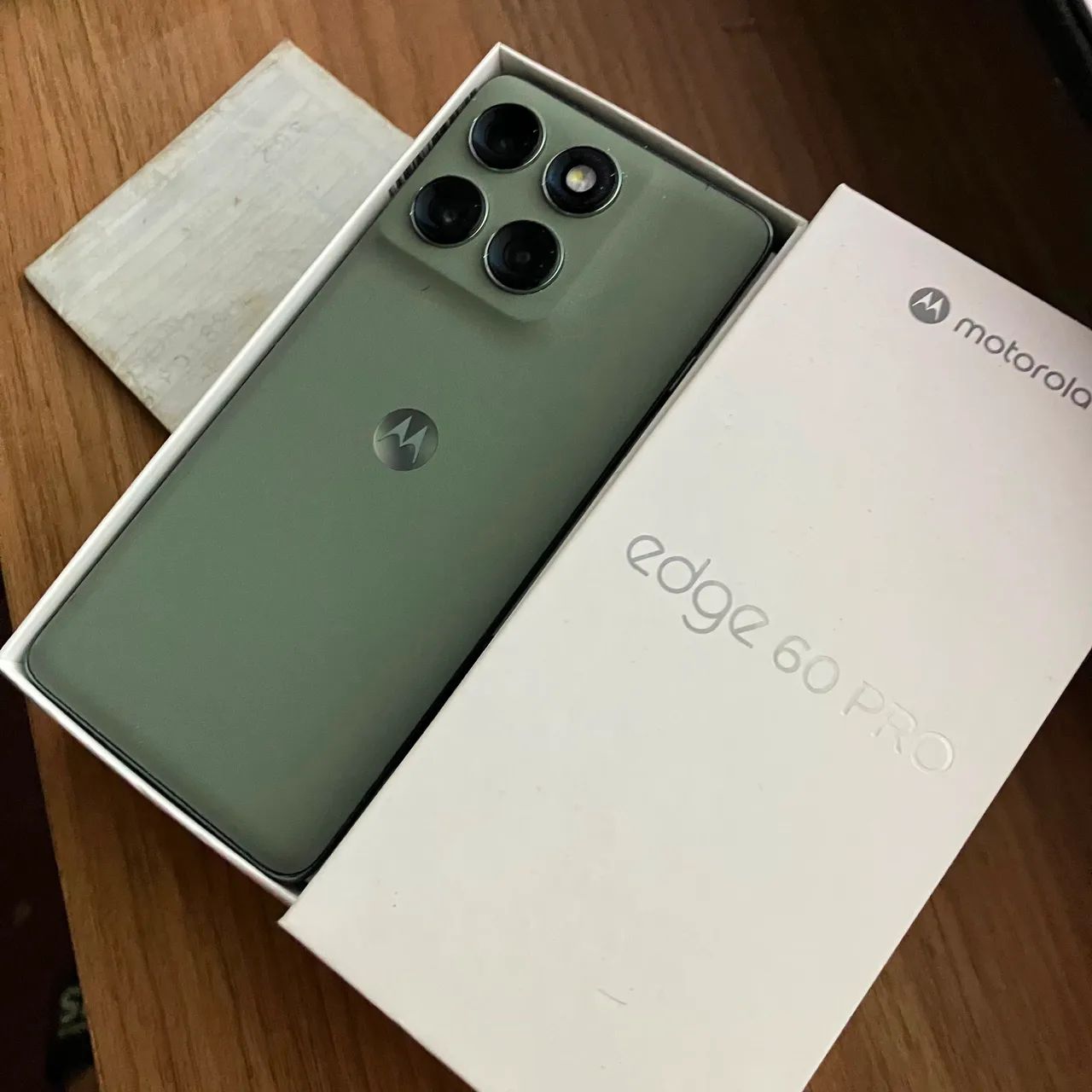 Edge 60 Pro 512 novo