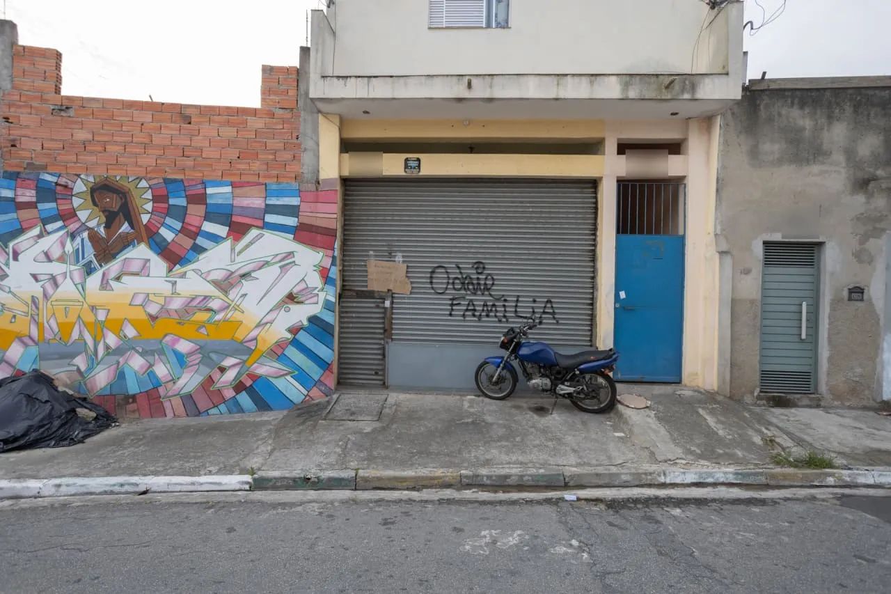 Loja na Rua Francisco Godinho, 233  200 m²