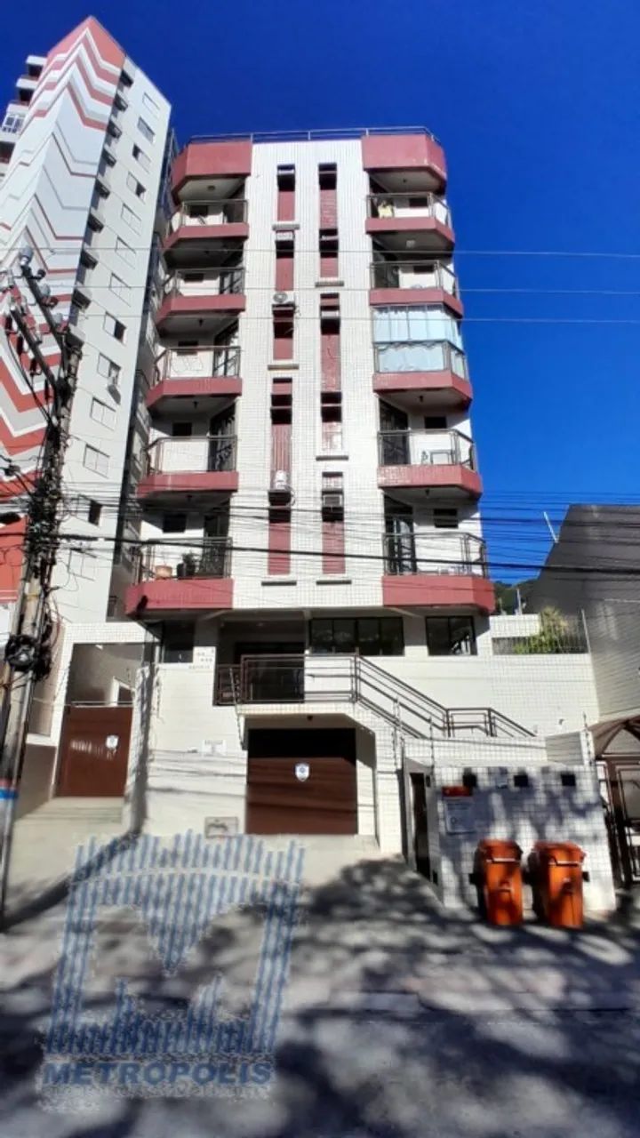 Apartamento com 1 quarto para alugar por R$ 2400.00, 39.85 m2 - CENTRO - FLORIANOPOLIS/SC
