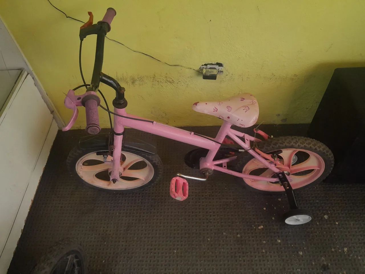 Bicicleta infantil aro 16 - Foto 5