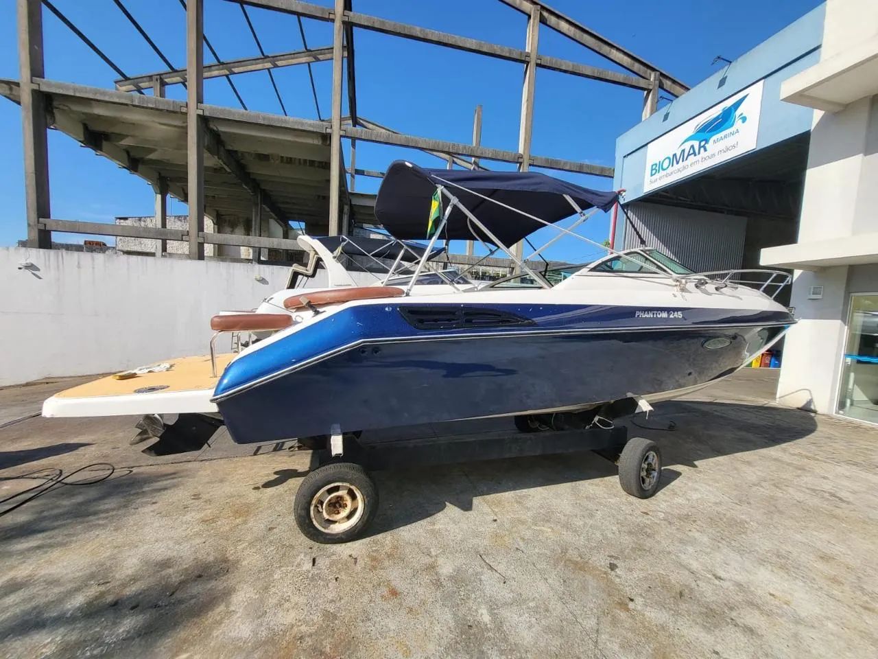 Phantom 245 - Foto 4