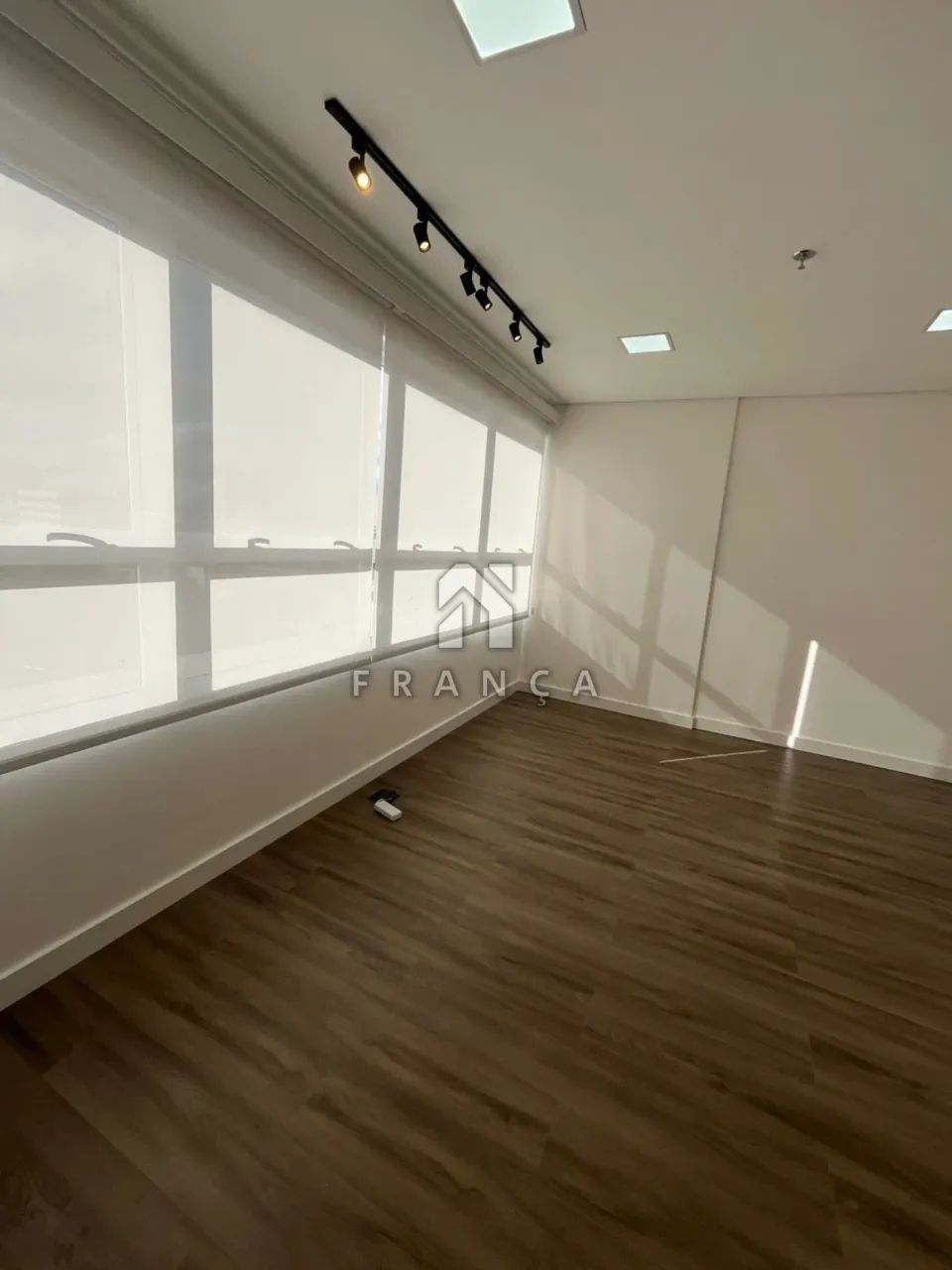 Sala em Condomínio - Centro - Venda - Comercial | Boulevard Jacareí Offices & Mall - Foto 3