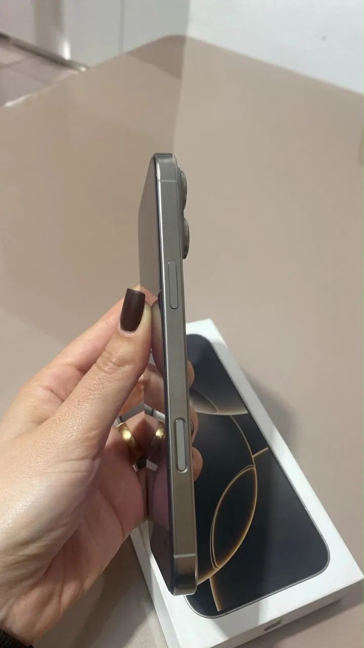 Iphone 16 pro max - Foto 4