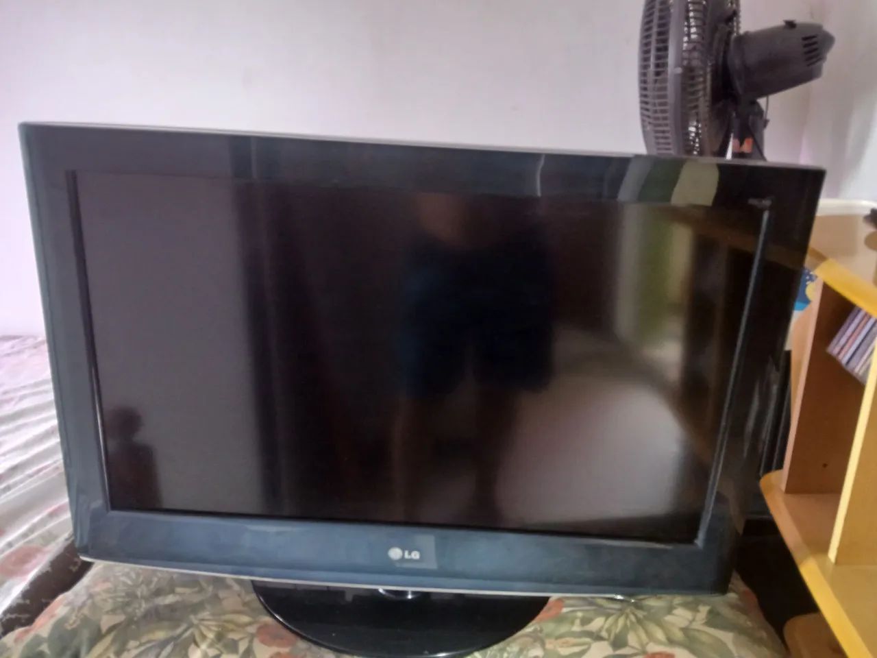 VENDO TV LG 32" COM DEFEITO 