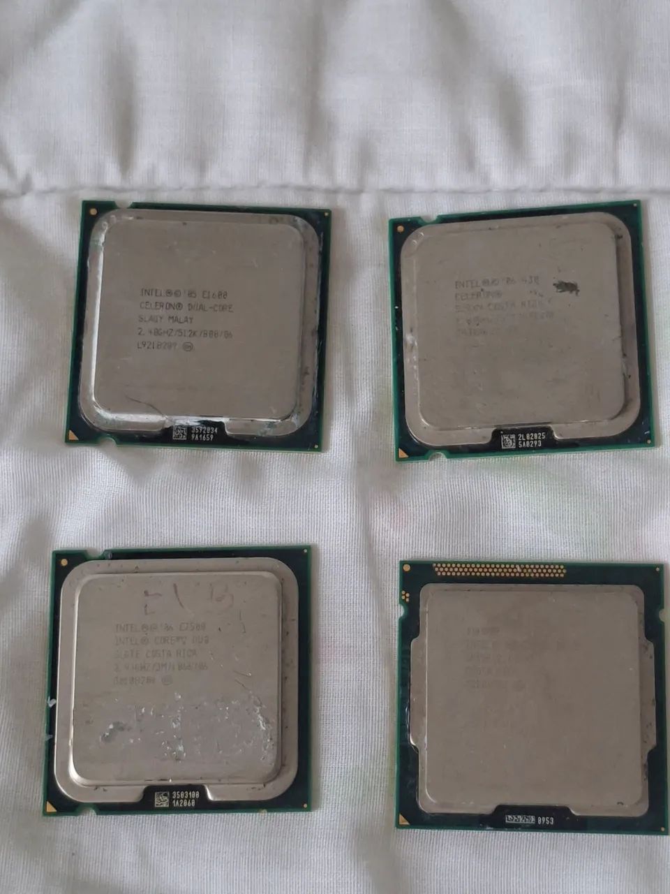 4 processadores Intel i2 e i3