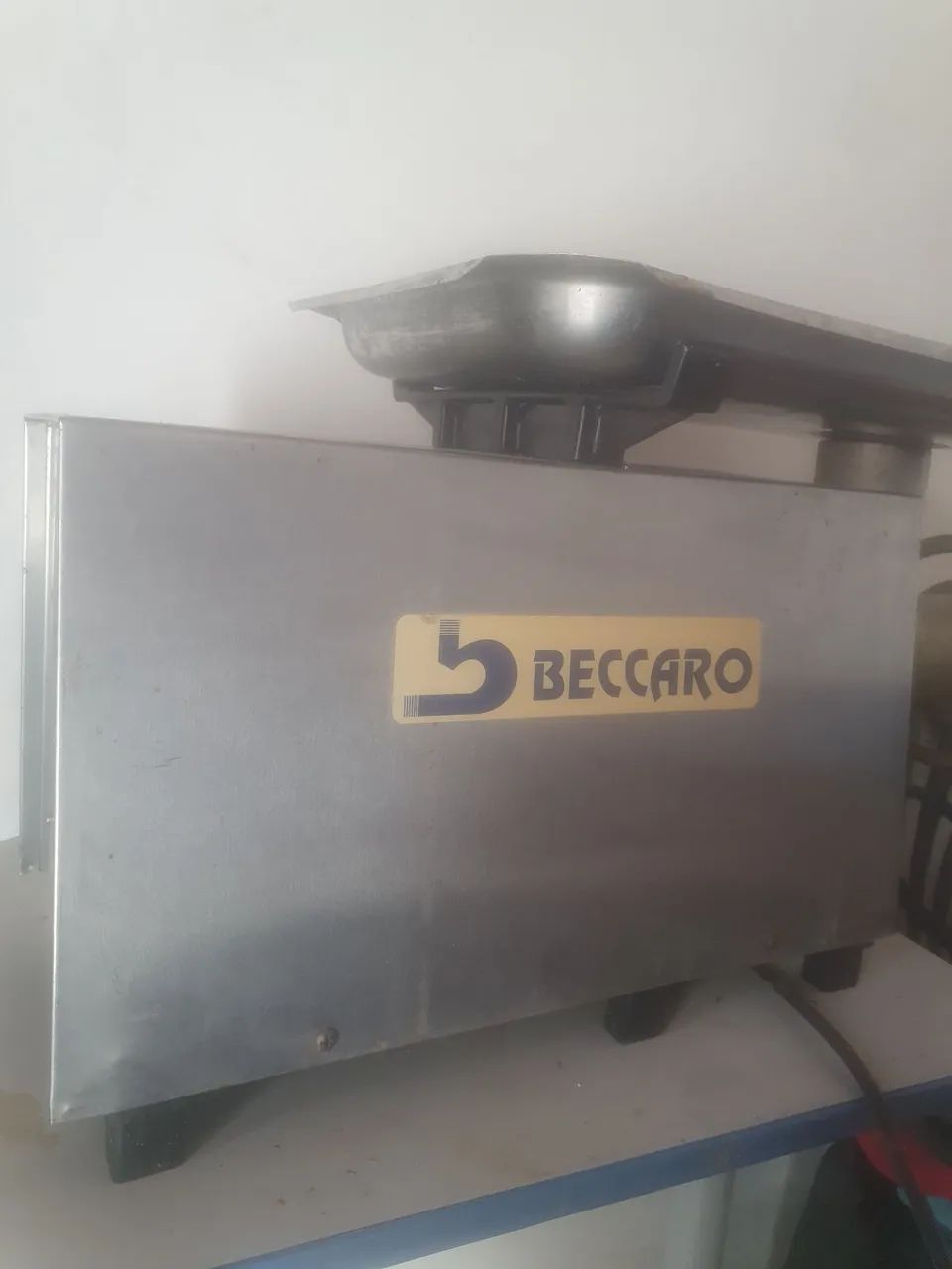 MOEDOR BECCARO