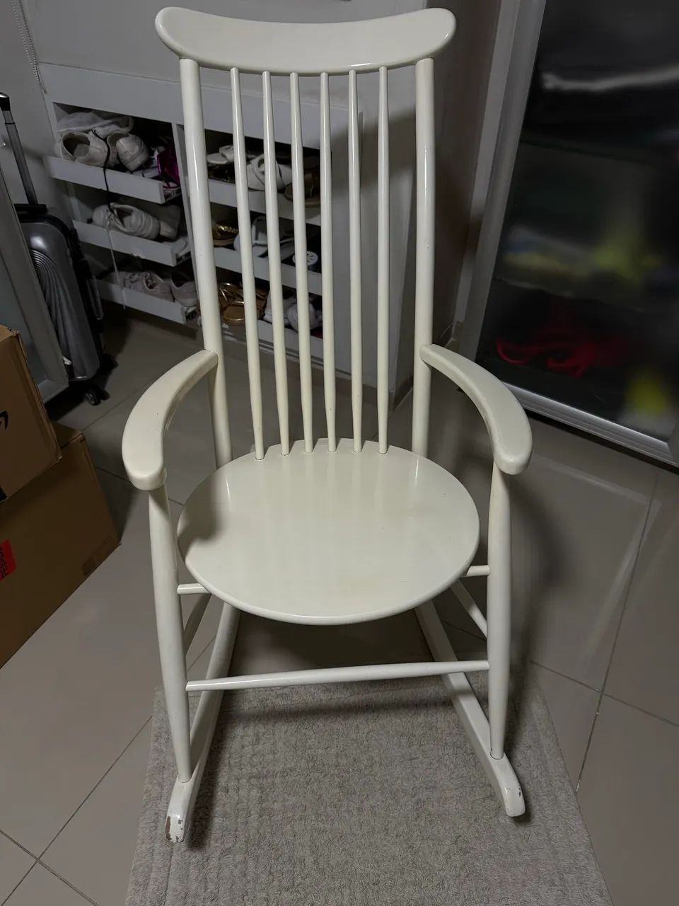CADEIRA DE BALANÇO/AMAMENTAÇÃO
