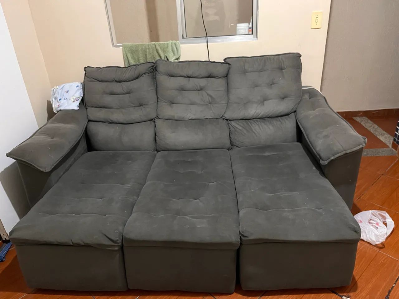 Sofá retrátil 65569177943809120