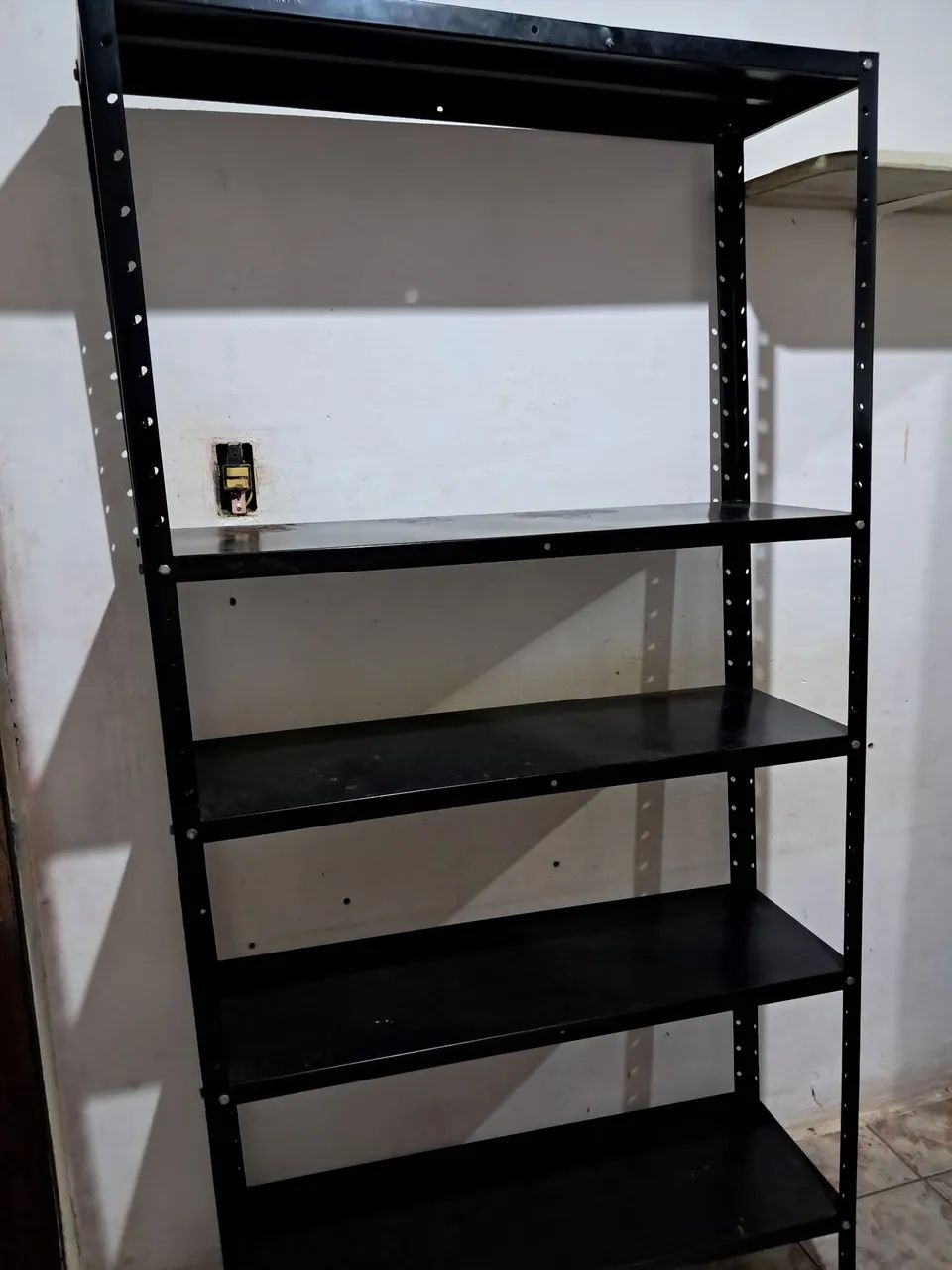 Estante de ferro 