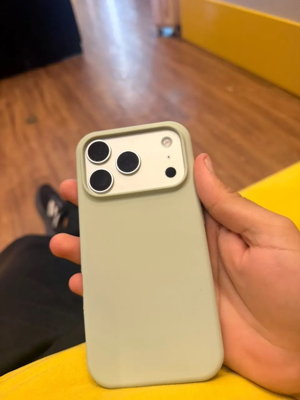 IPHONE 17 PRO  - Foto 4