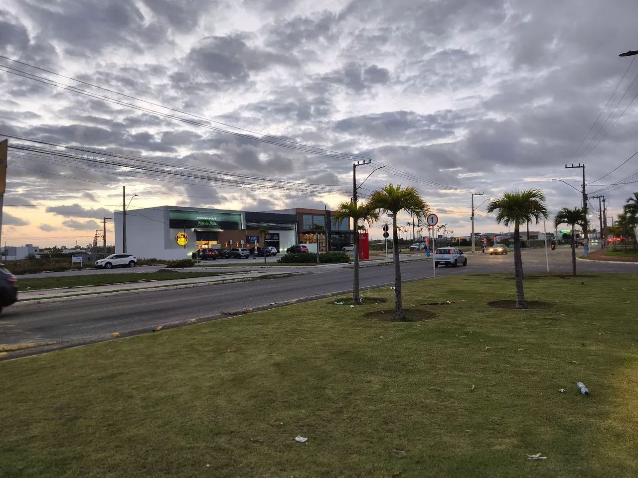 Vende se um lote no luar da Barra ll