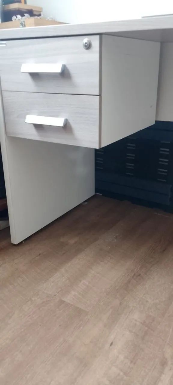 Mesa de escritório madeirada reforçado - Foto 2