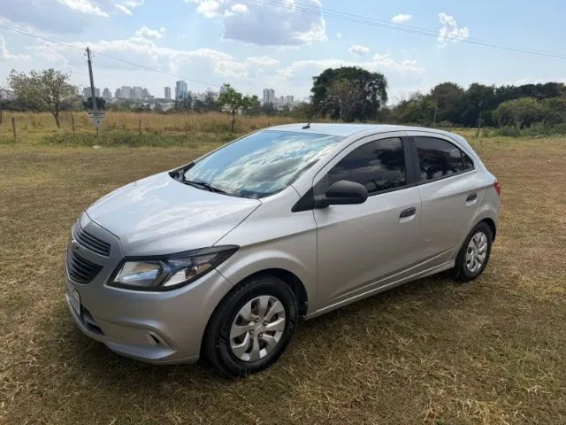 Chevrolet Onix ONIX HATCH Joy 1.0 8V Flex 5p Mec. 2019