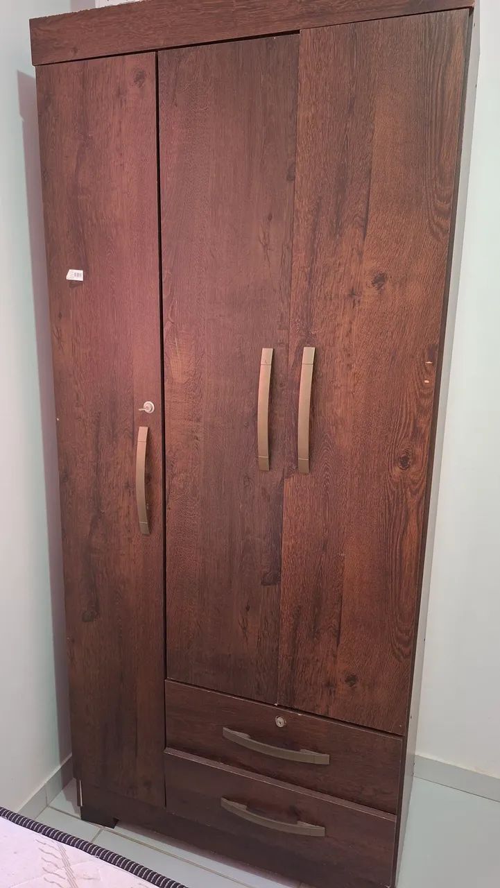 Guarda roupa pequeno solteiro 