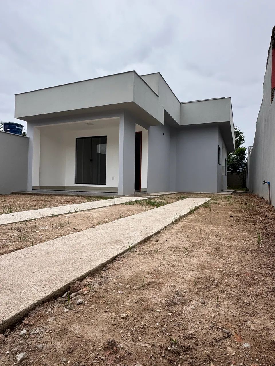 Bela casa com quintal 