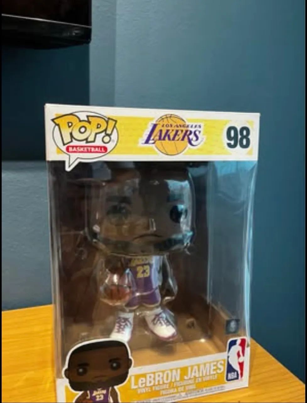 Funko Pop gigante LEBRON JAMES - Foto 2