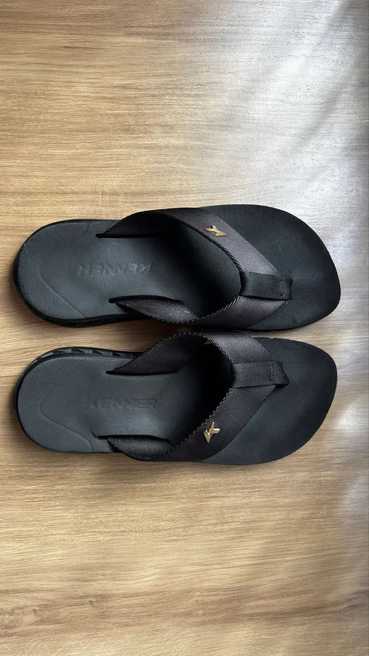 Chinelo Kenner Preto