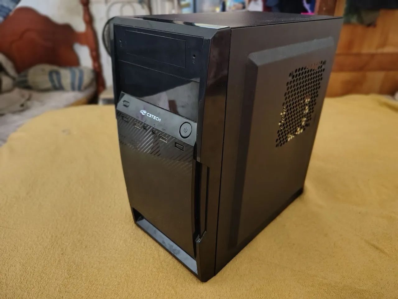 Gabinete C3Tech Preto para PC - Completo