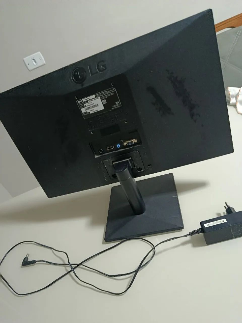 Monitor LG 19,5? LED HD HDMI - Excelente Estado - Foto 3