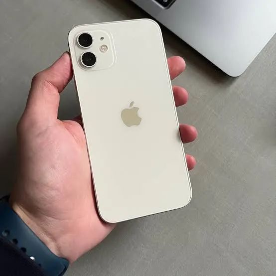 iPhone 12 bem novinho Aceito proposta 