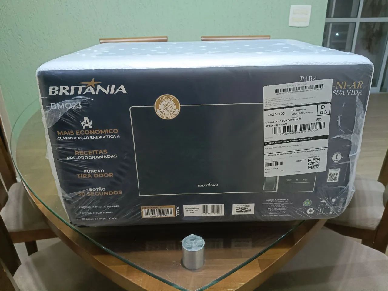 Vendo microondas Britânia 20L 127V ou troca por um 220V - Foto 2