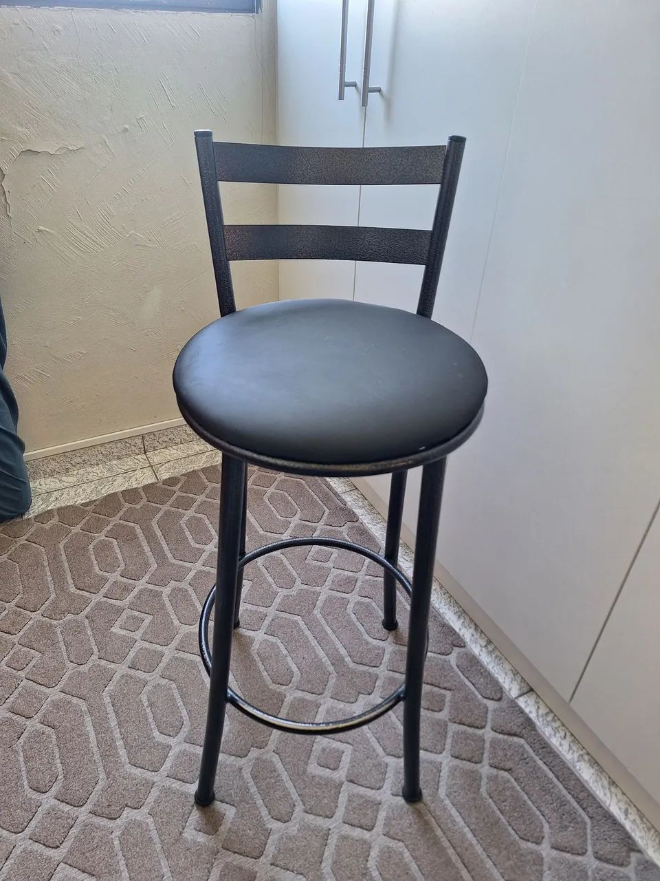 Banquete de Ferro Semi Nova