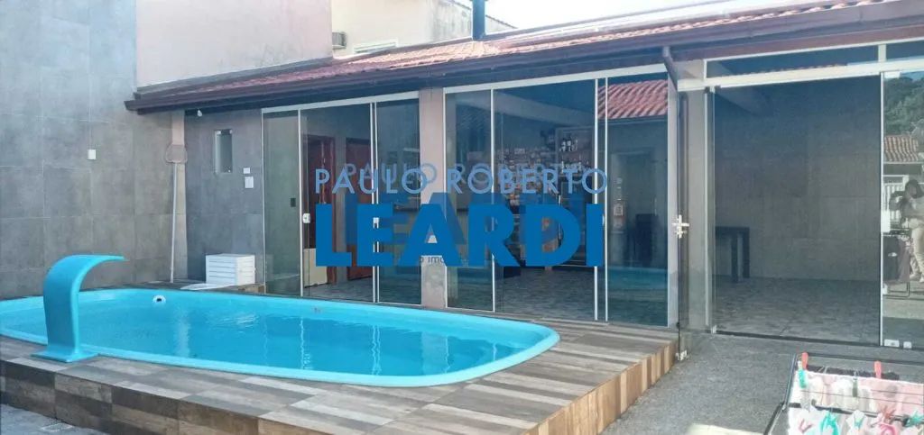 CASA TÉRREA - FORQUILHAS - SC