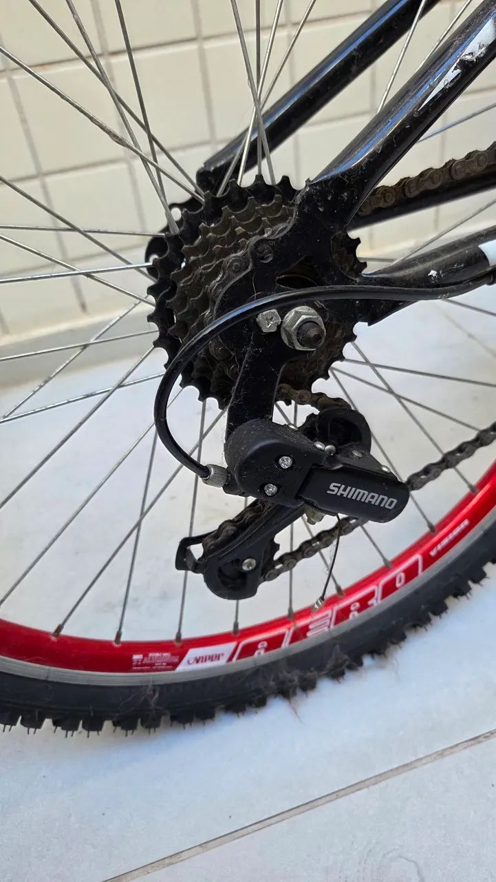 Bicicleta 21 marchas aro 24 - Foto 4