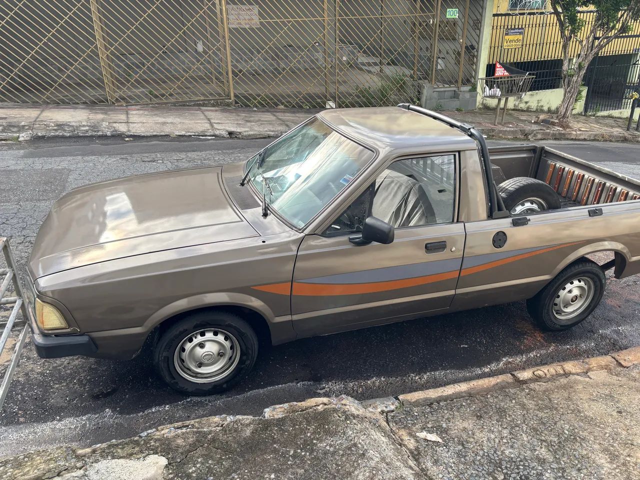 Ford Pampa L 1.8i / 1.8 1995