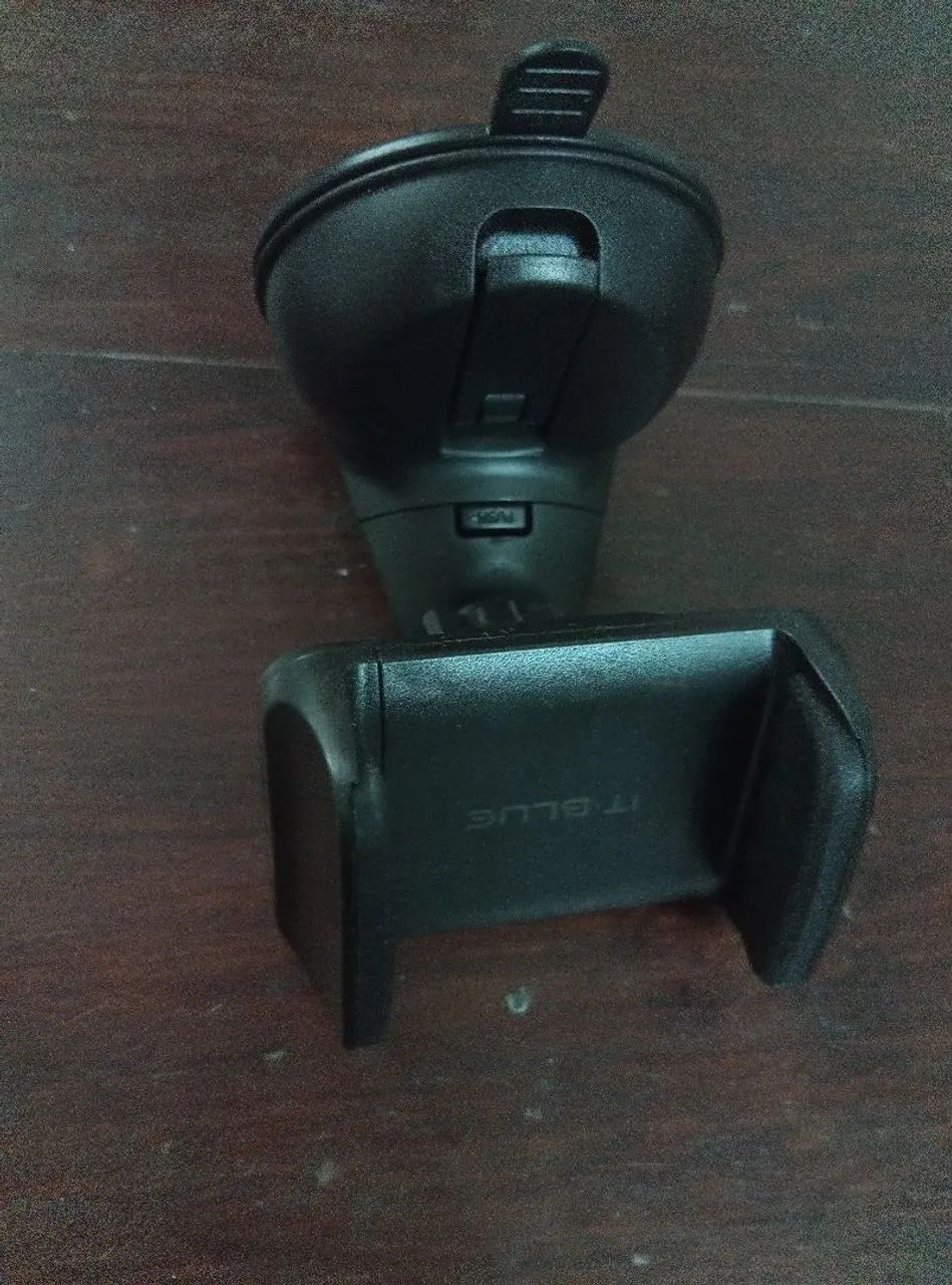 Suporte Cel pra colocar no vidro do carro - Foto 5