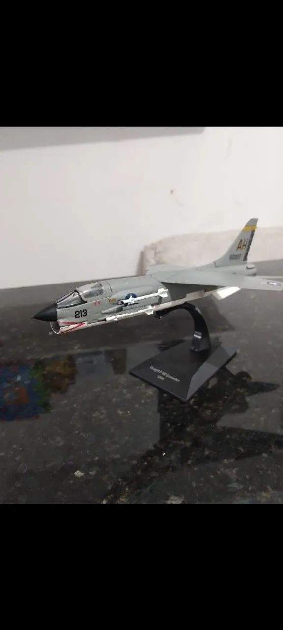 Avião de combate  - Foto 3