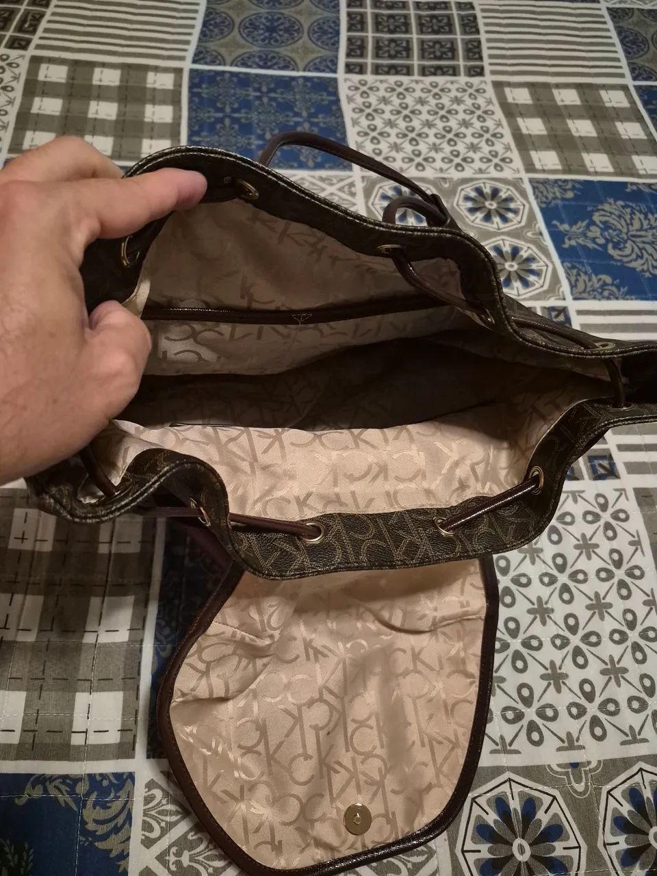 Linda e estilosa mochila Calvin Klein - Foto 5