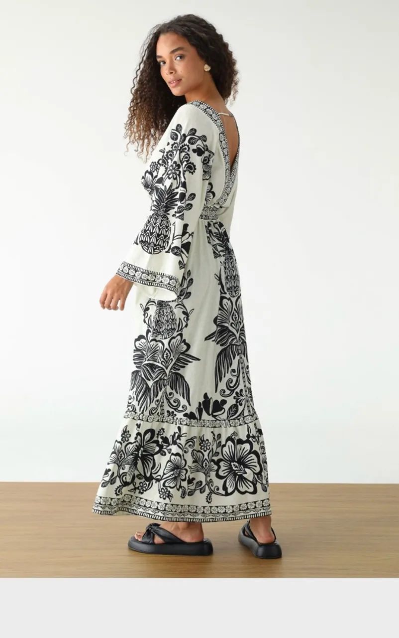 Vestido FARM Midi Doce Caminho Off-White 
