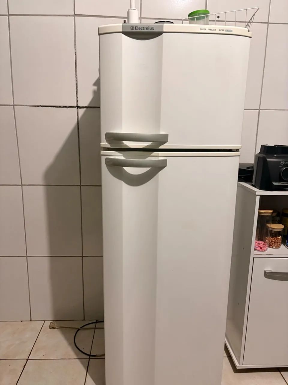 Vende-se Geladeira Eletrolux em ótimo funcionamento 