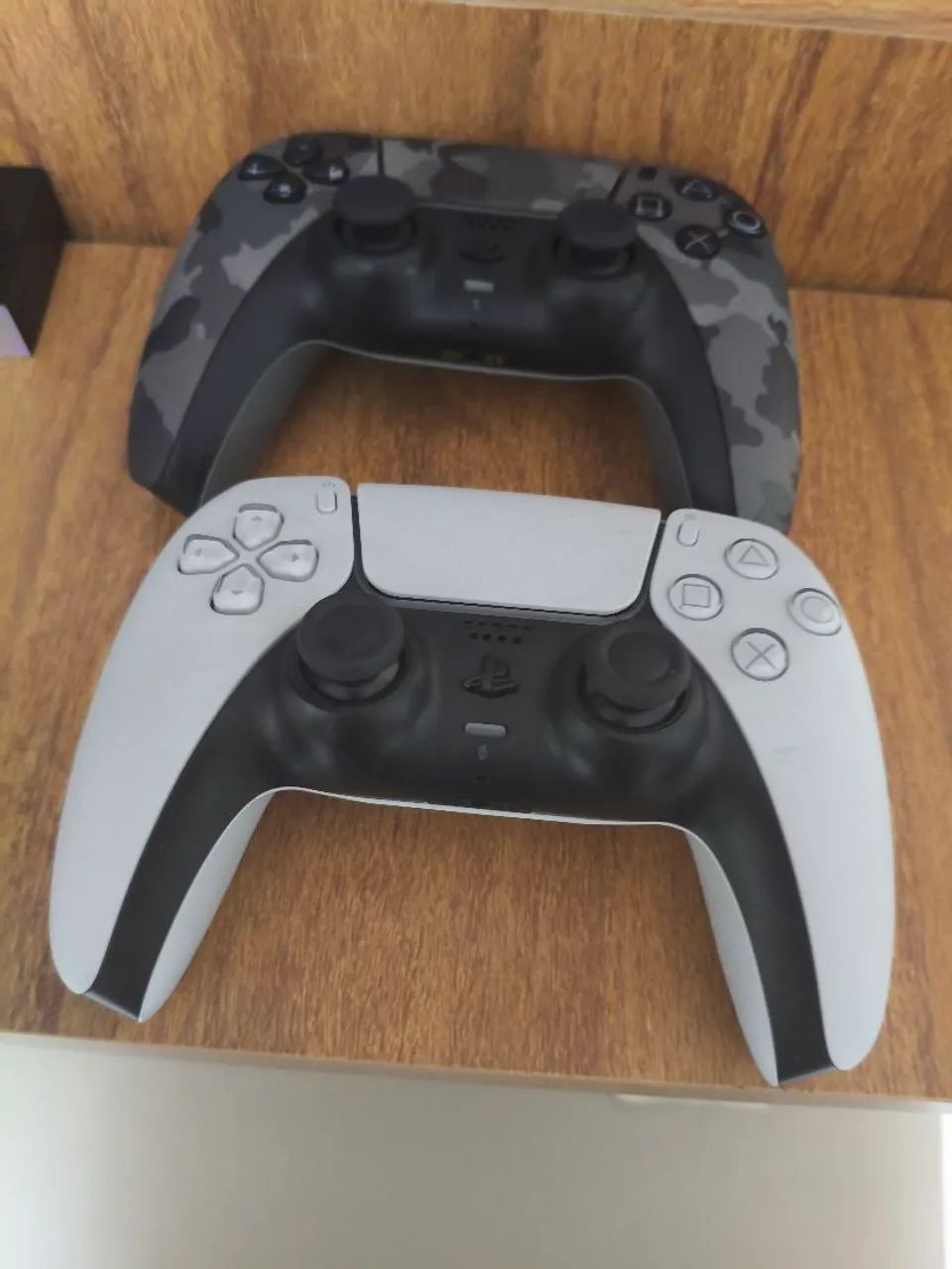 PS5 + JOGOS + 2 CONTROLES - Foto 2
