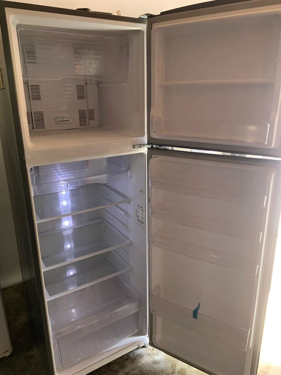 Geladeira INOX BEM CONSERVADA FUNCIONANDO - Foto 4