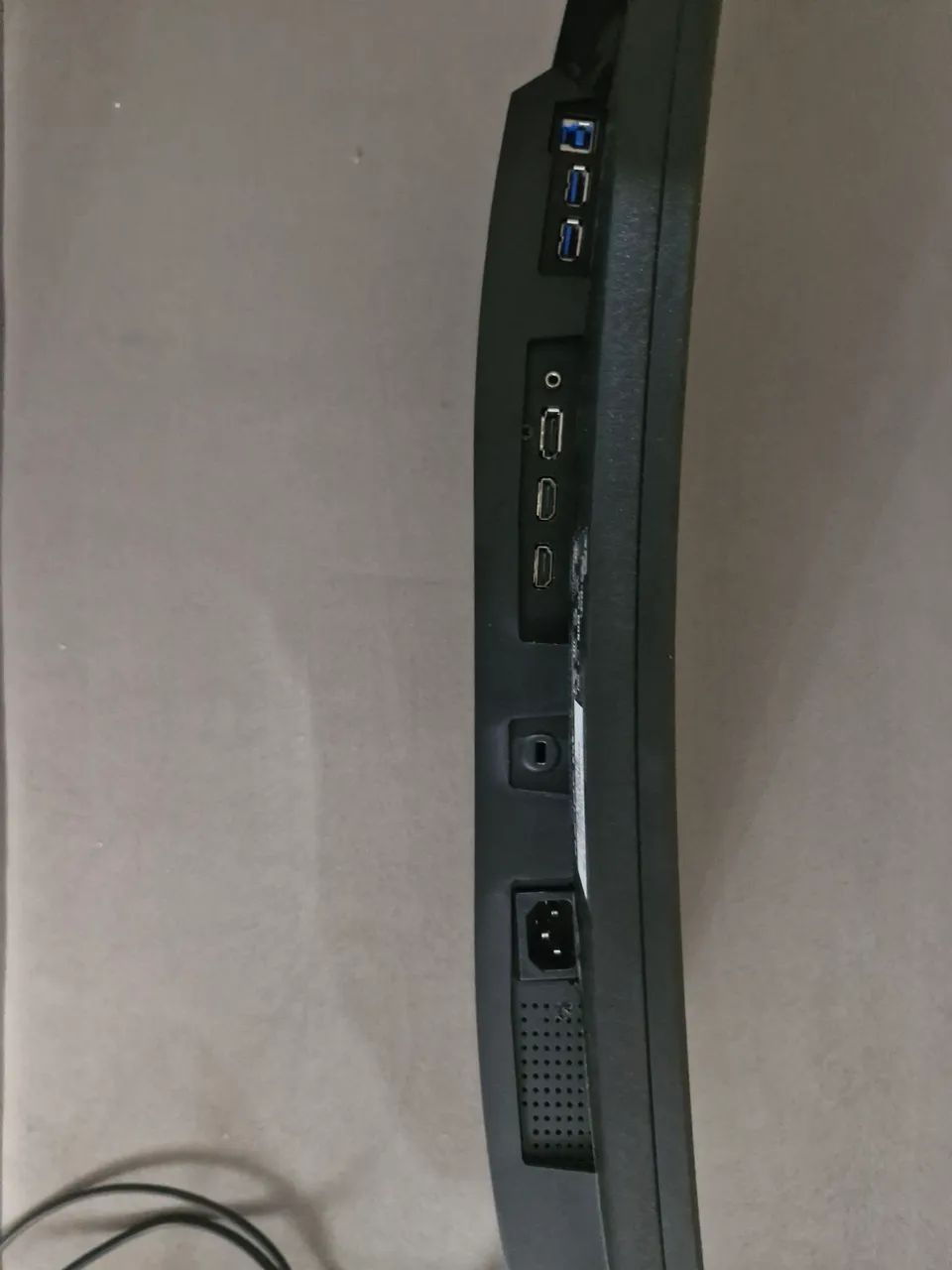 Monitor com leve defeito QHD (2560 x 1440) 165hz 27polegadas GIGABYTE. - Foto 4