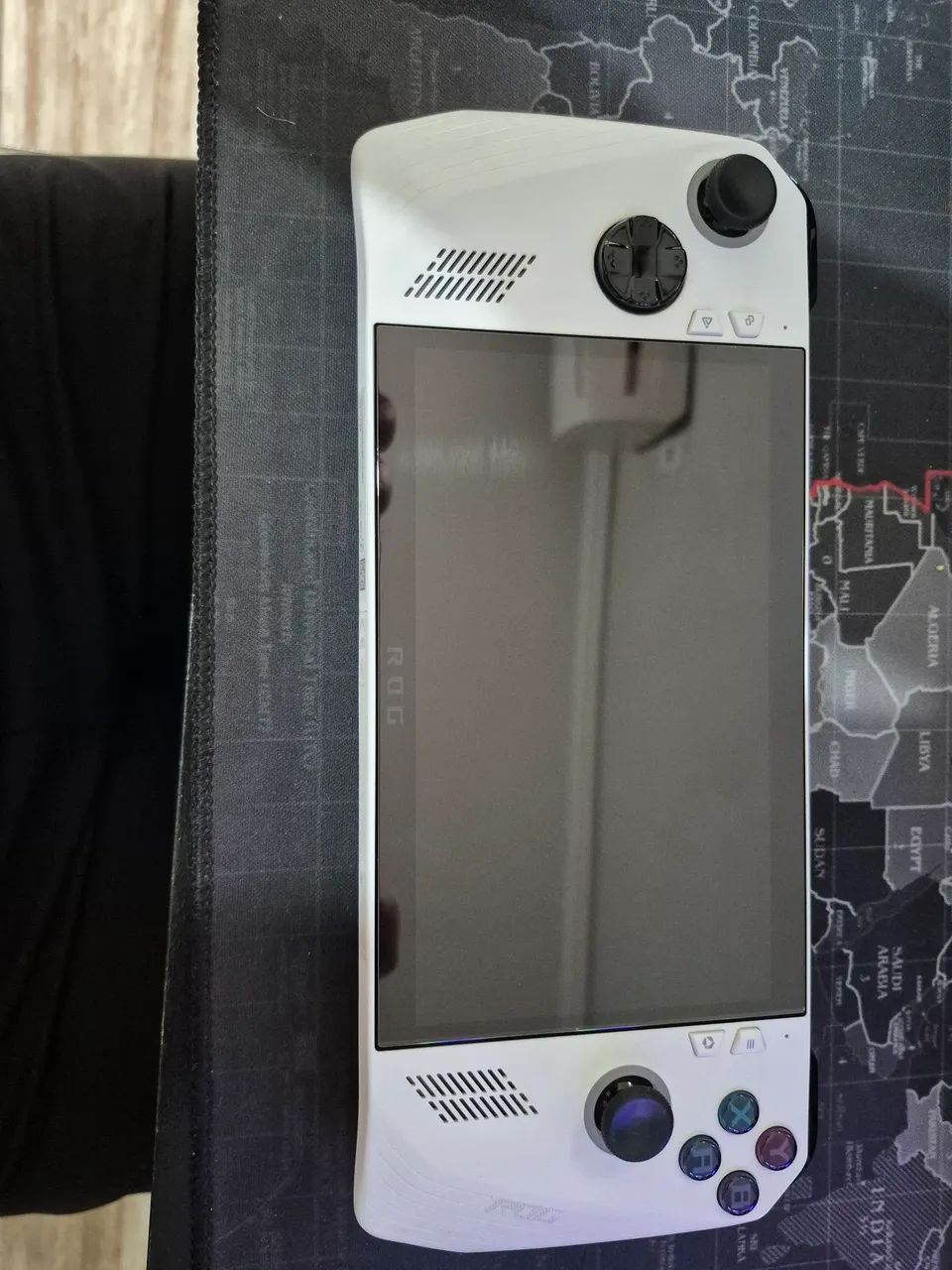 Rog Ally Z1 Extreme  - Foto 3