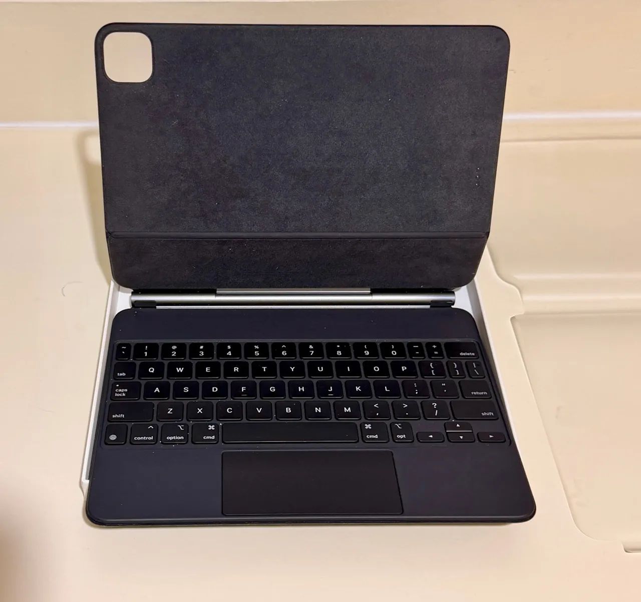 Magic Keyboard para iPad de 11 polegadas - Foto 3