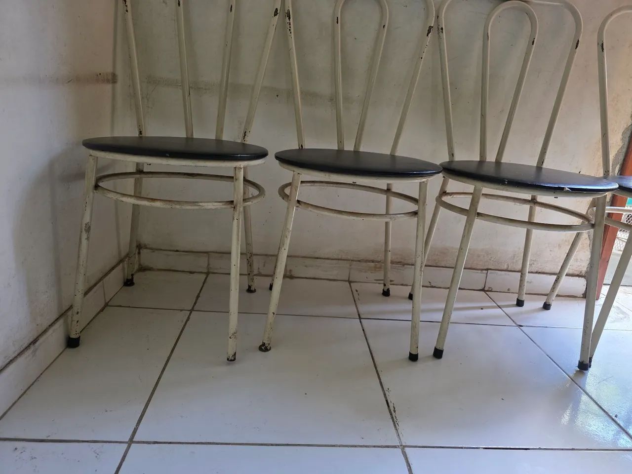 Cadeiras usadas - Foto 2