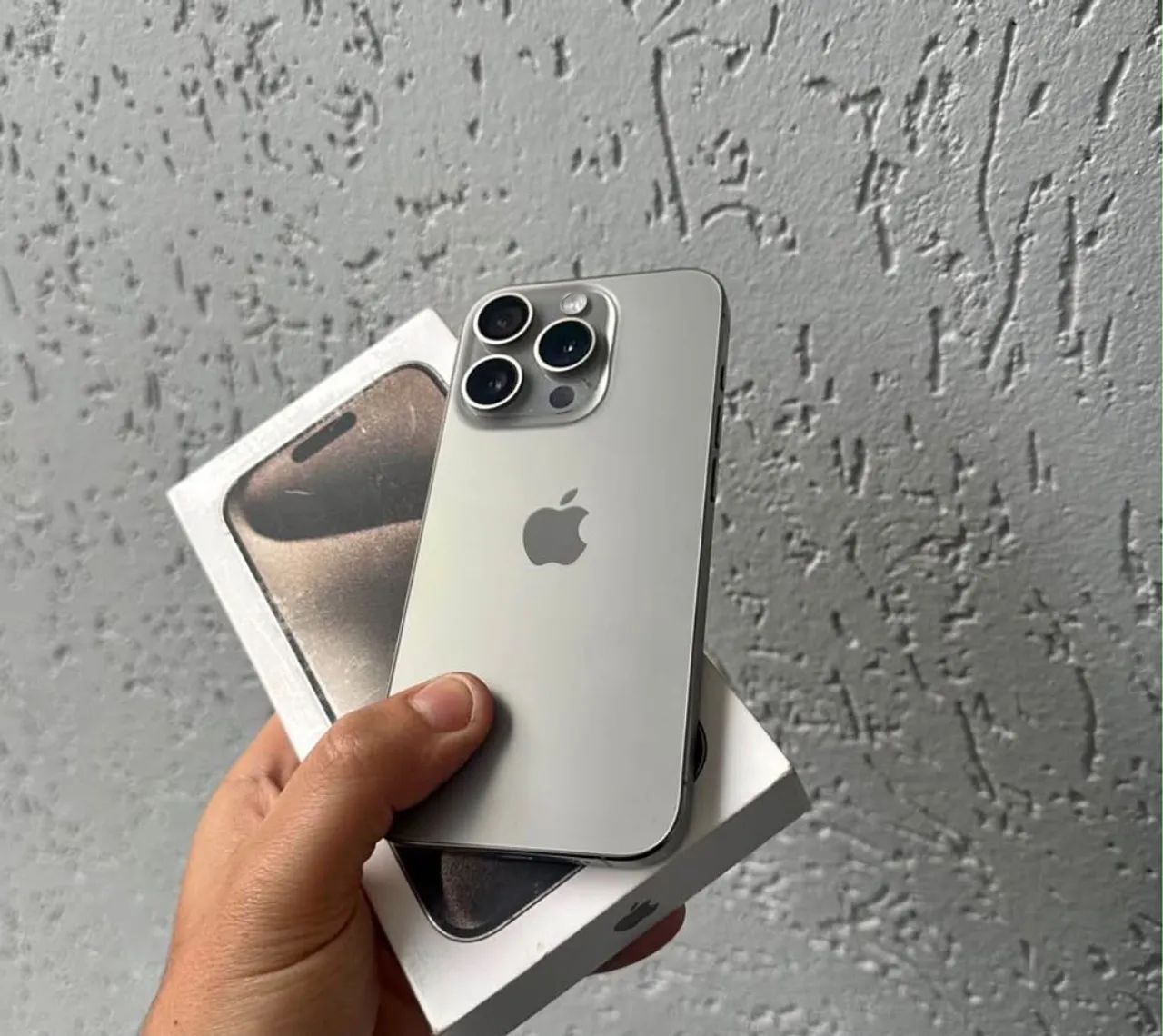 iPhone 15 Pro  - Foto 2