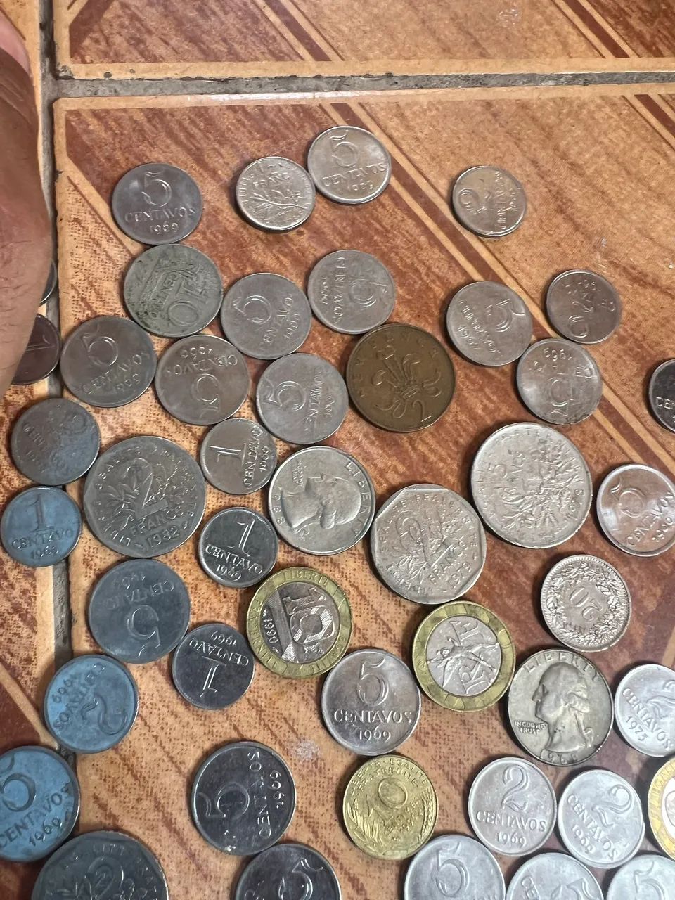 Vende-se moeda antiga variado - Foto 5