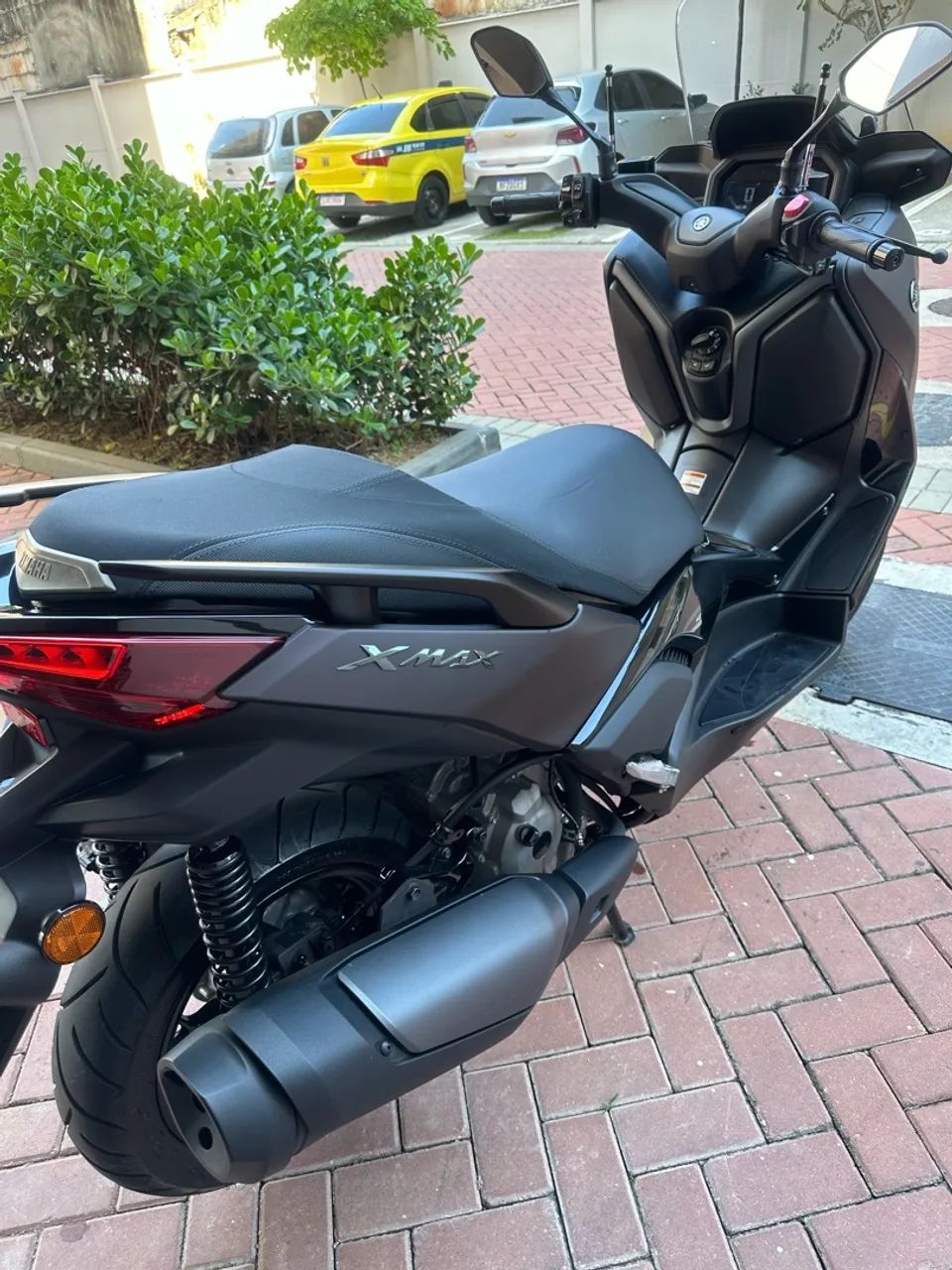 X Max 300 connection.  - Foto 5