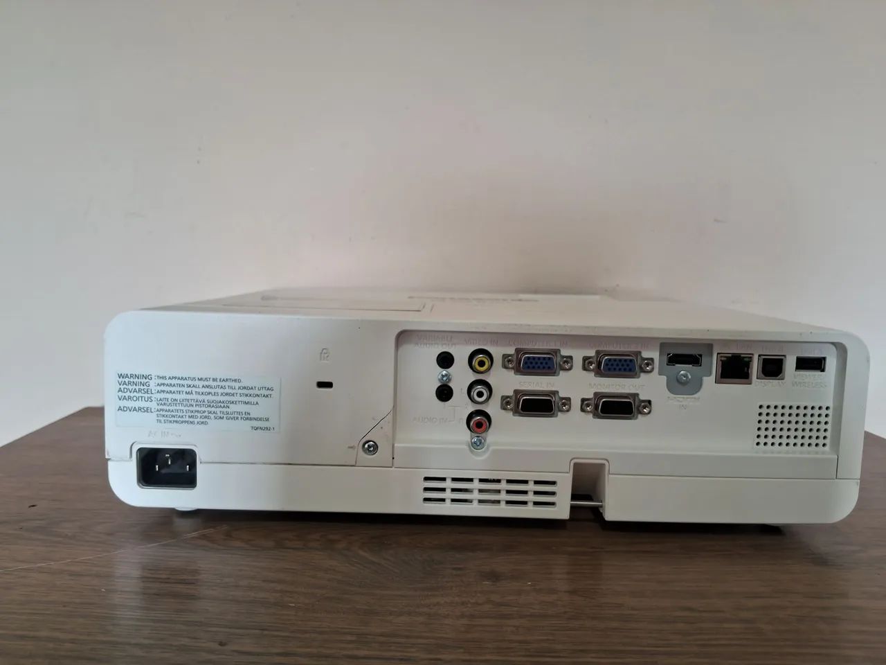 Projetor   Panasonic   LW373  (wxga) - Foto 3