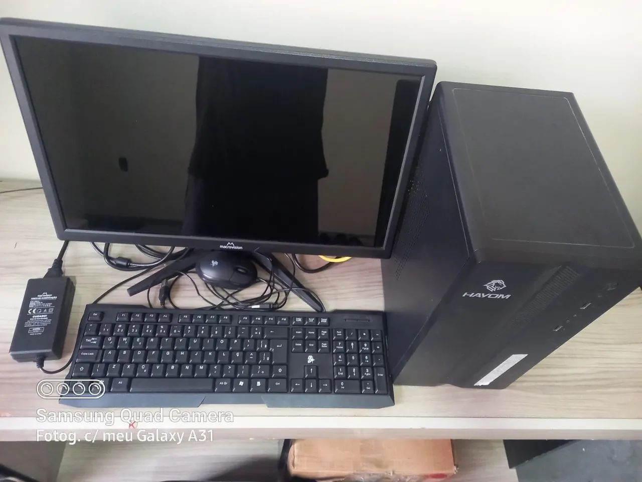 Computador Macrovision excelente estado com dois meses dê uso.
